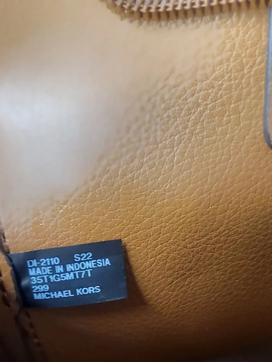 Michael Kors Women's Tan Leather Tote Bag - Picture 6 of 15